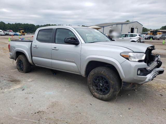  TOYOTA TACOMA 2022 Srebrny