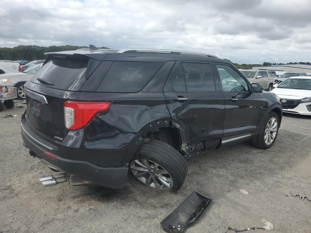 2021 Ford Explorer - Image 3