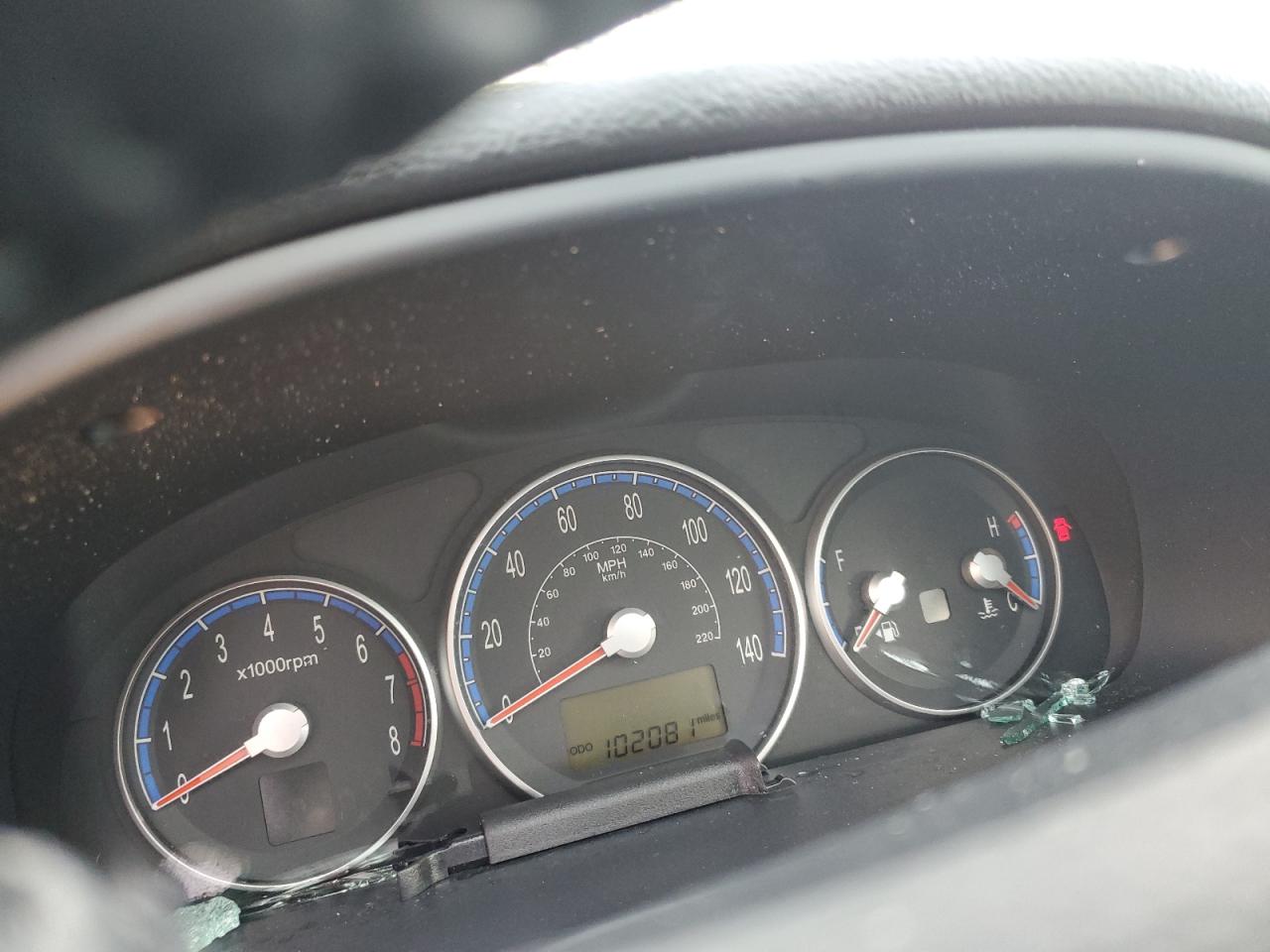 2008 Hyundai Santa Fe - Image 9