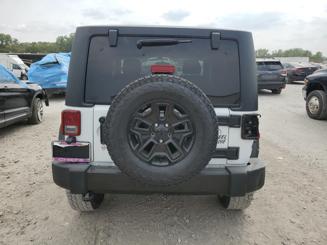 2016 Jeep Wrangler Sport VIN: 1C4AJWAG7GL297695 Lot: 70838414