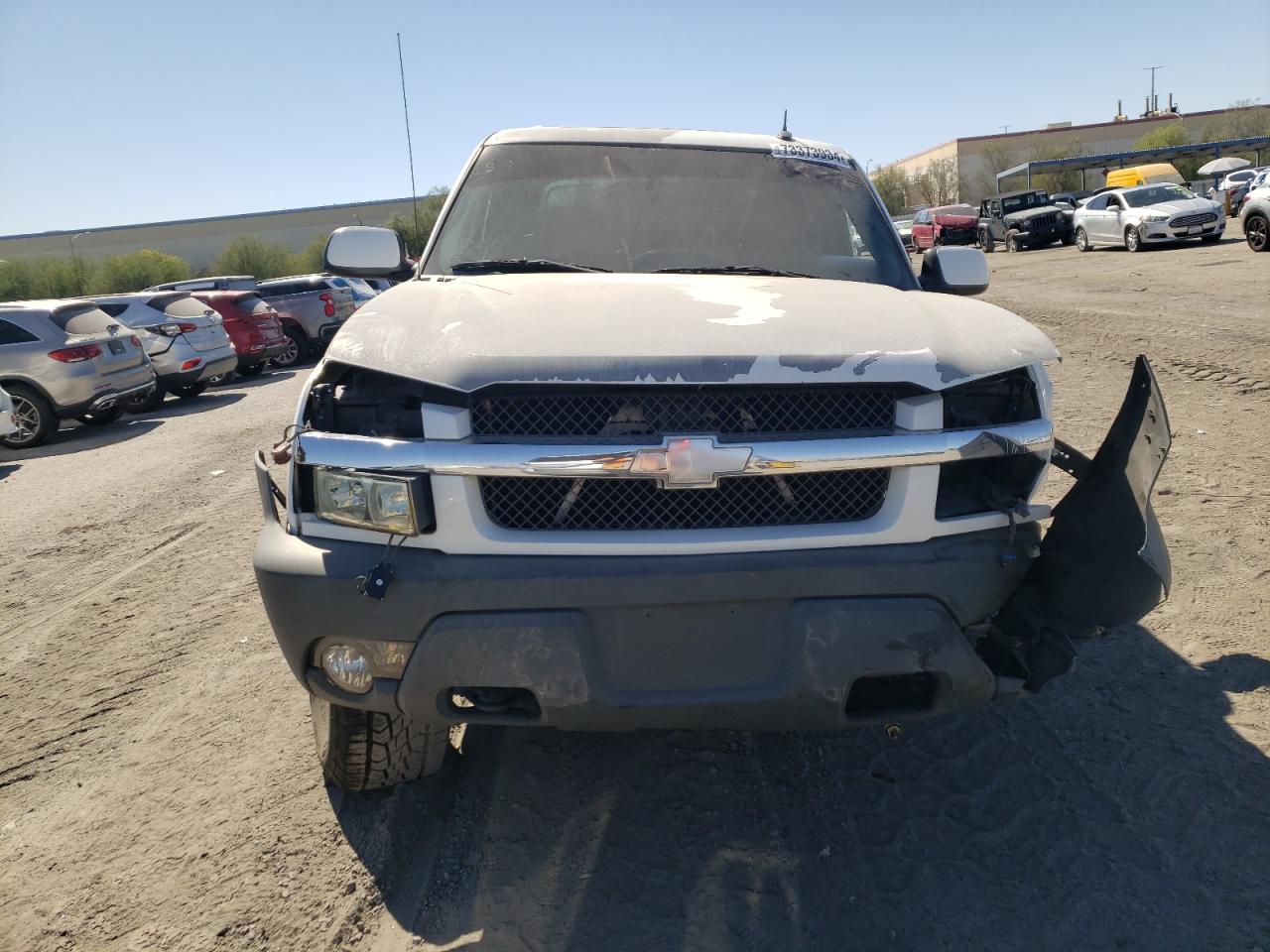 2002 Chevrolet Avalanche - Image 5