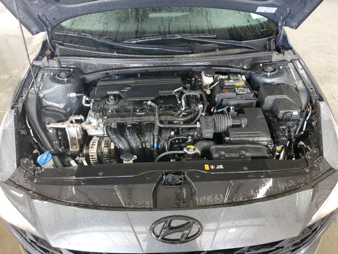 5NPLS4AGXNH065569 2022 Hyundai Elantra Sel