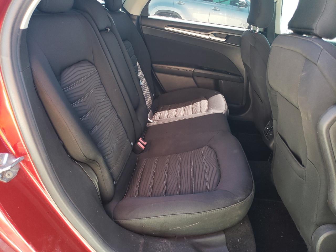 2016 Ford Fusion - Image 10