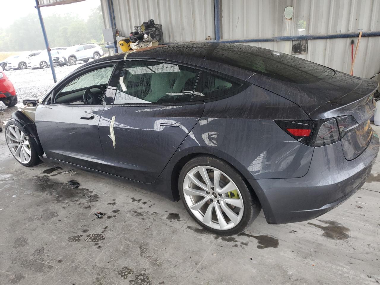 5YJ3E1EB8JF135003 2018 TESLA MODEL 3 - Image 2