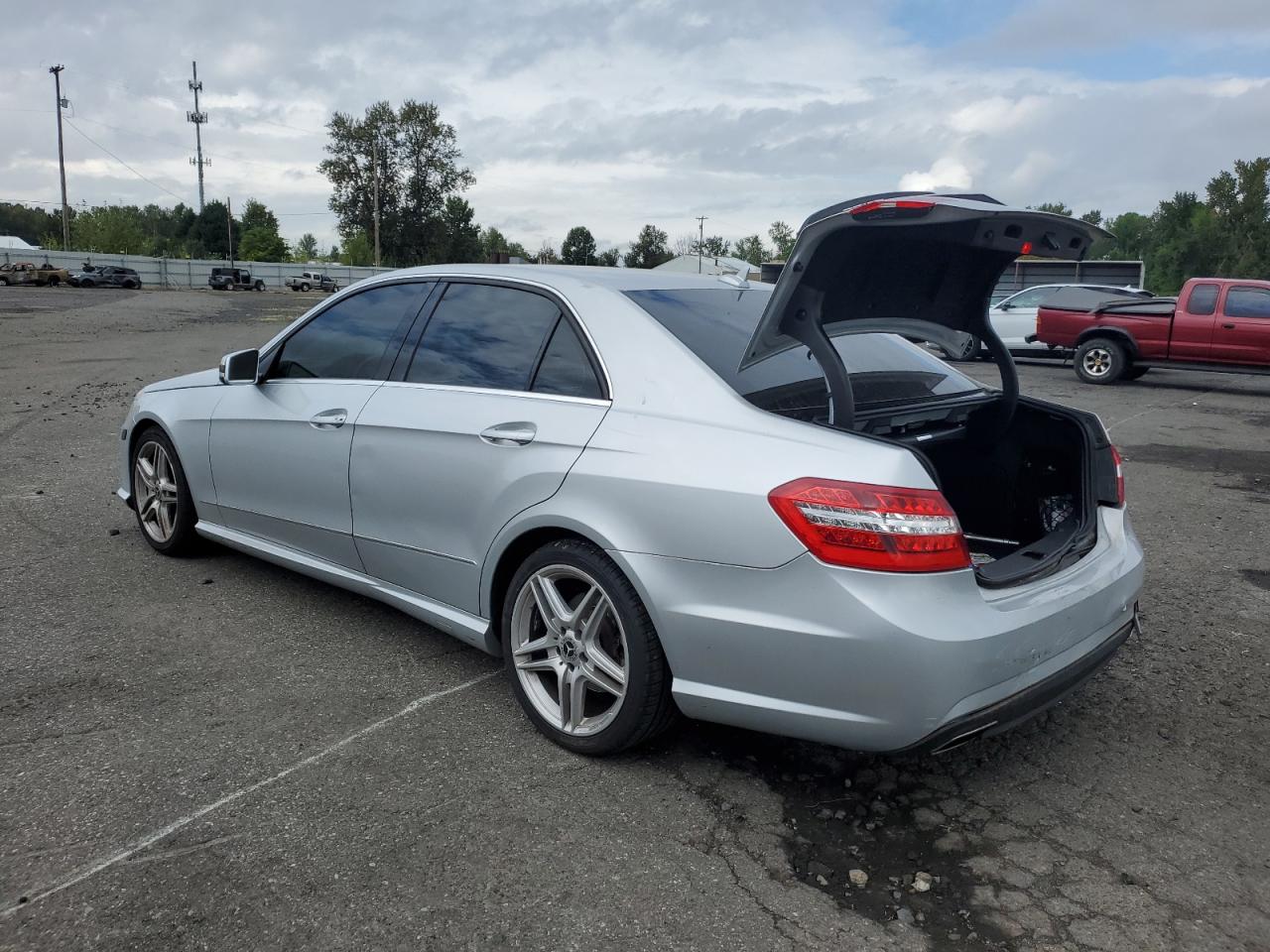 VIN WDDHF5KB5DA679055 2013 MERCEDES-BENZ E-CLASS no.2