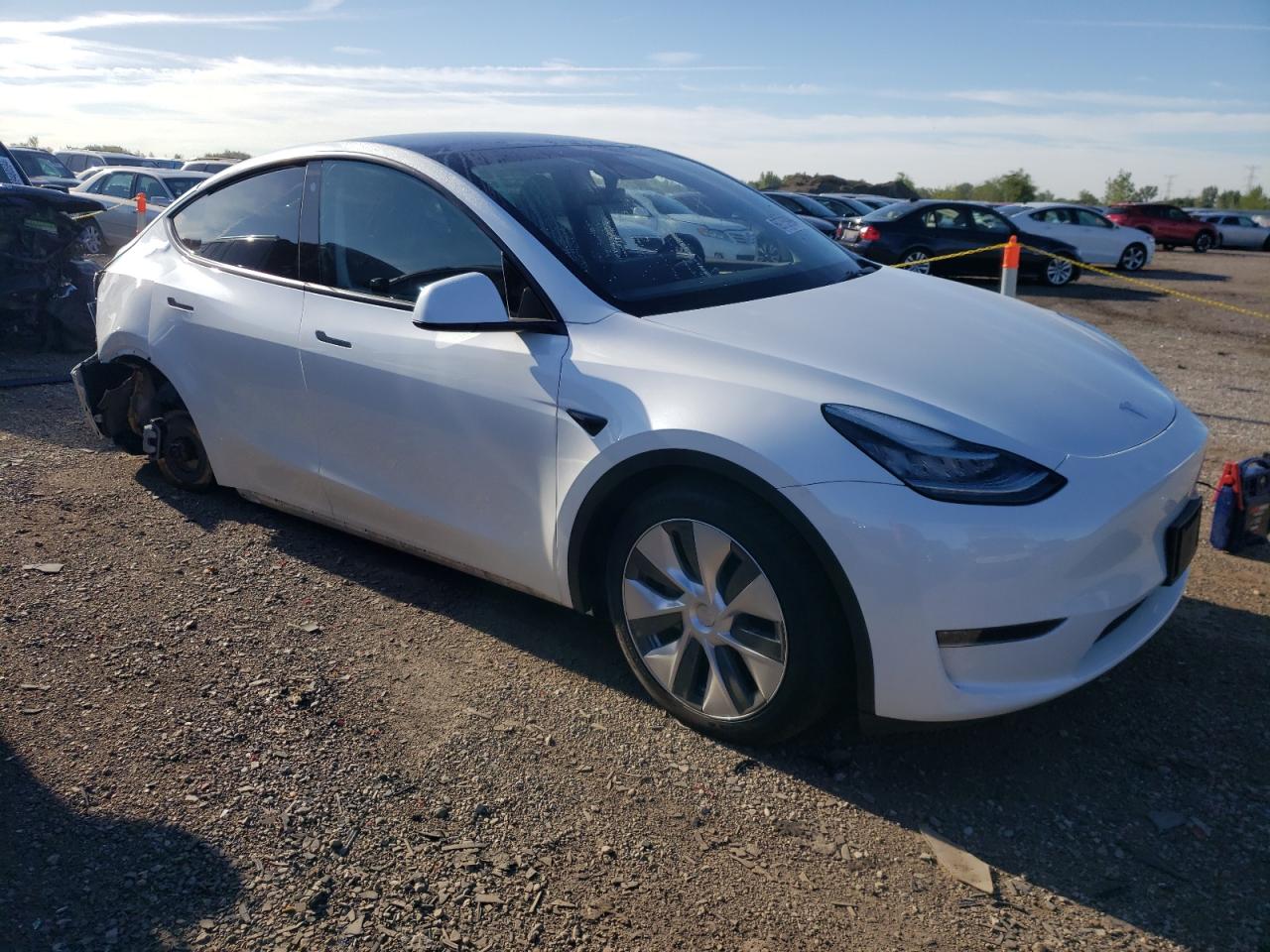 7SAYGDEE7PA041442 Tesla Model Y  4