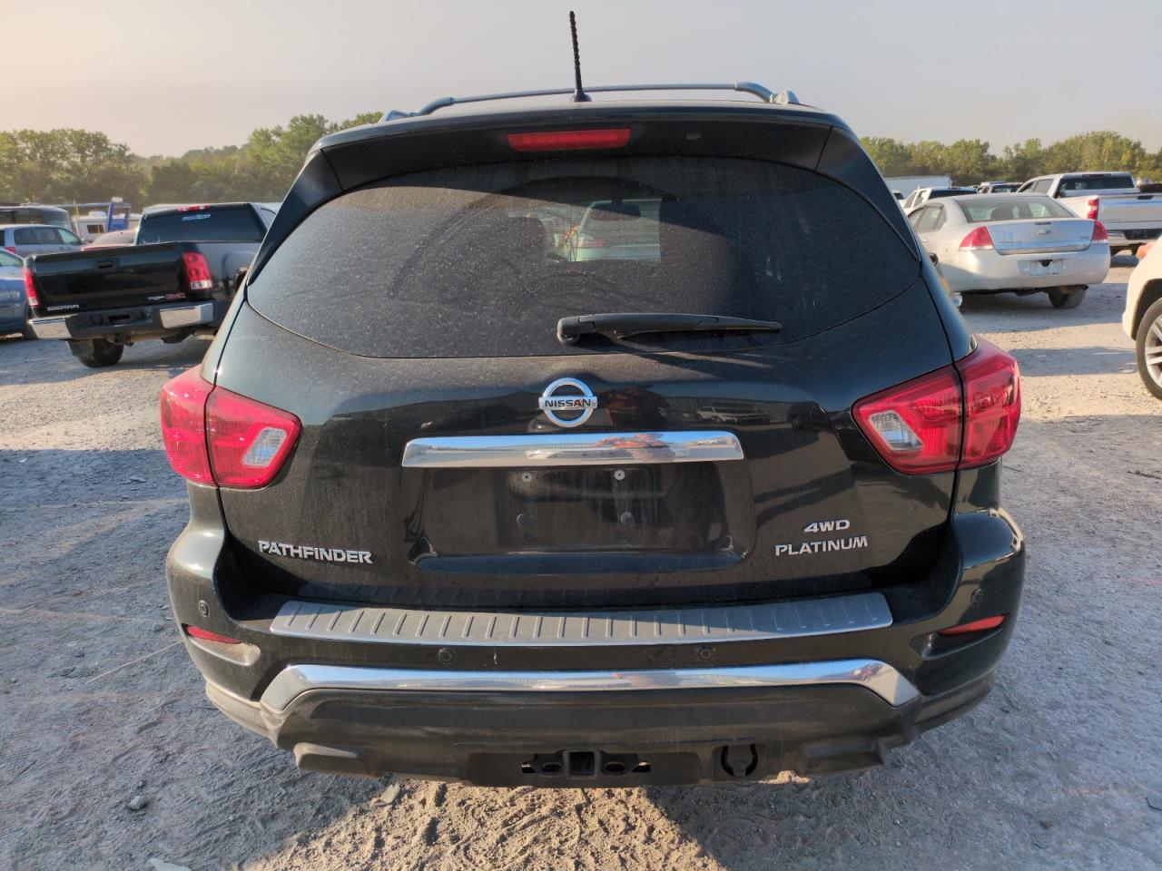 2018 Nissan Pathfinder S VIN: 5N1DR2MM4JC635363 Lot: 70874894