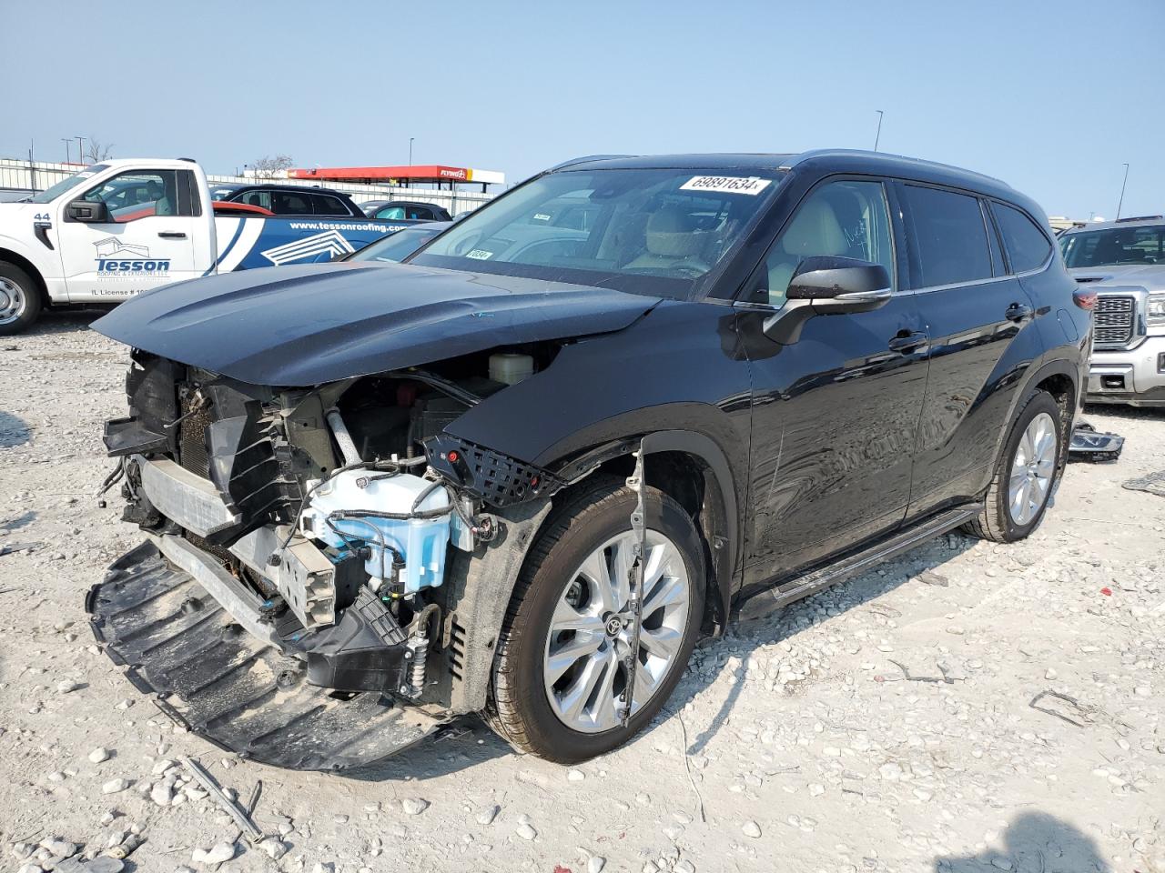 5TDDZRBH1MS068065 2021 TOYOTA HIGHLANDER - Image 1