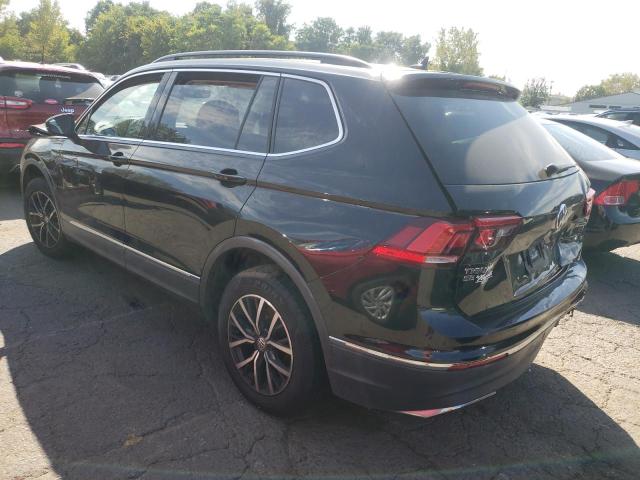 3VV2B7AX4LM152230 Volkswagen Tiguan SE 2