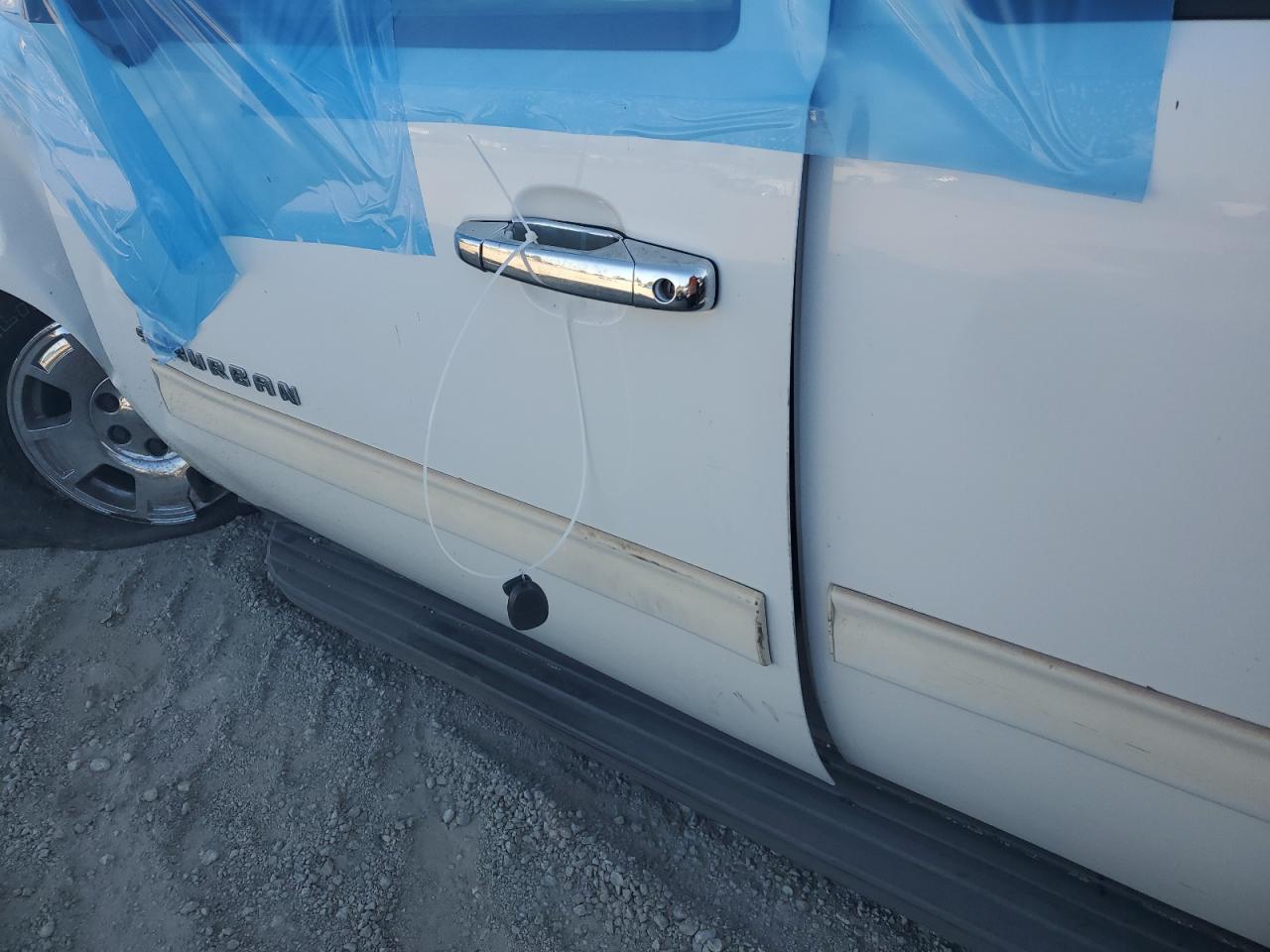 2012 Chevrolet Suburban - Image 7