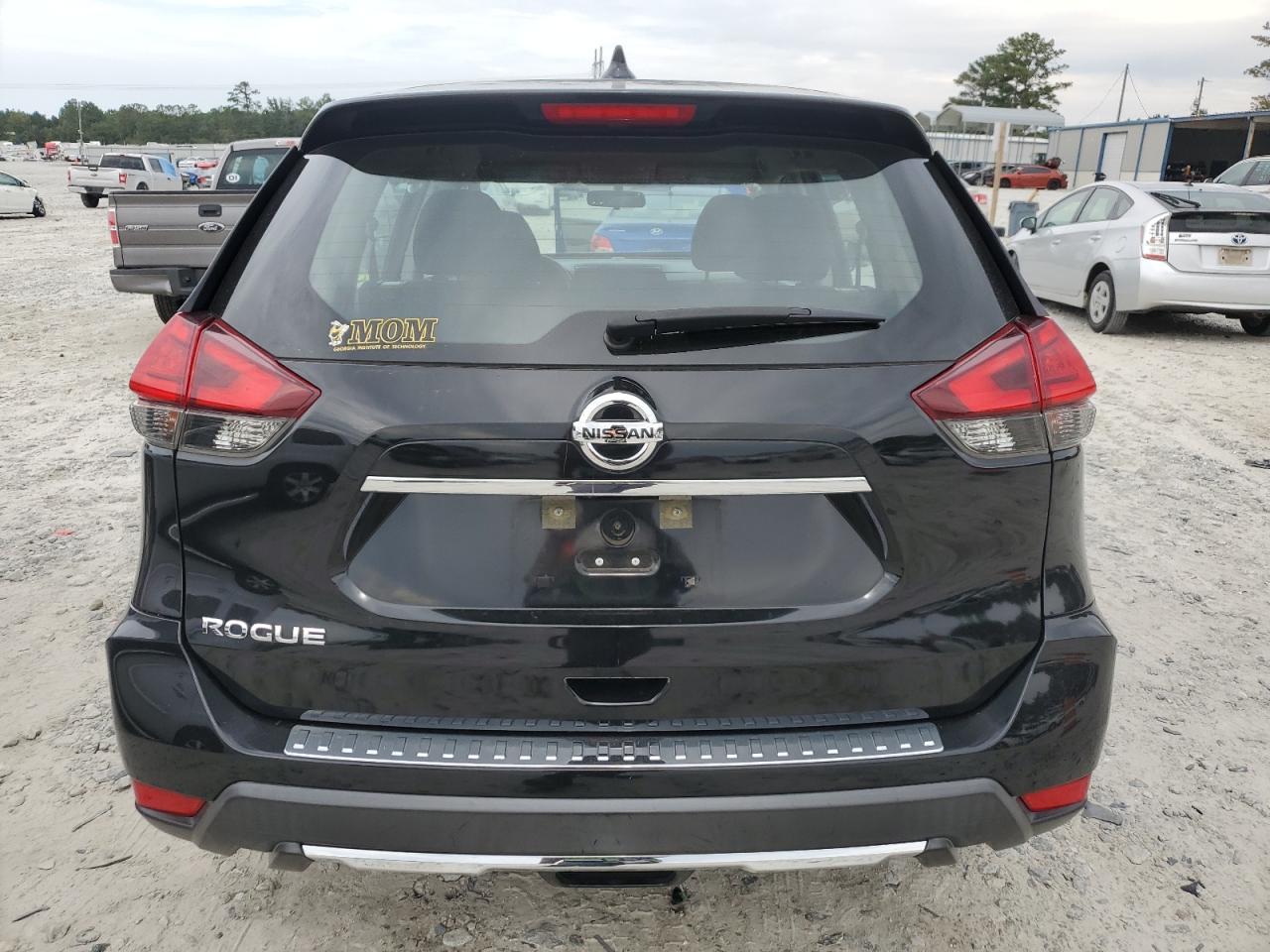 KNMAT2MT8HP605012 2017 Nissan Rogue S