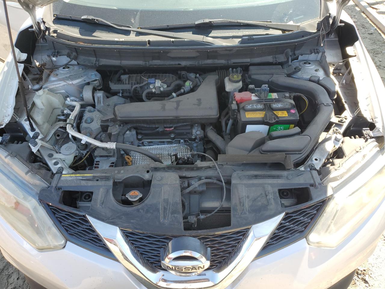 KNMAT2MT7FP557483 2015 Nissan Rogue S