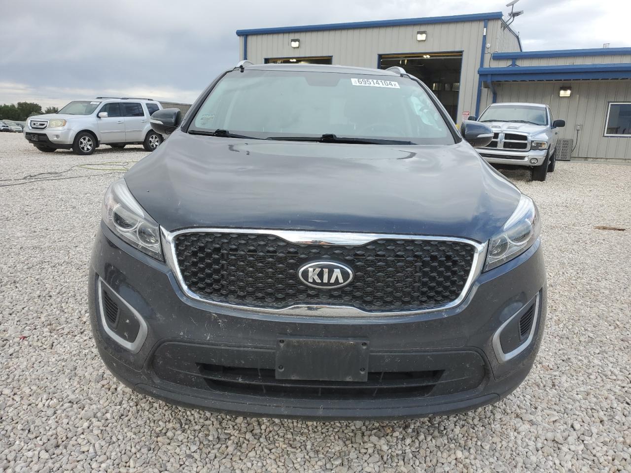 2018 Kia Sorento Lx VIN: 5XYPGDA38JG377147 Lot: 69514104