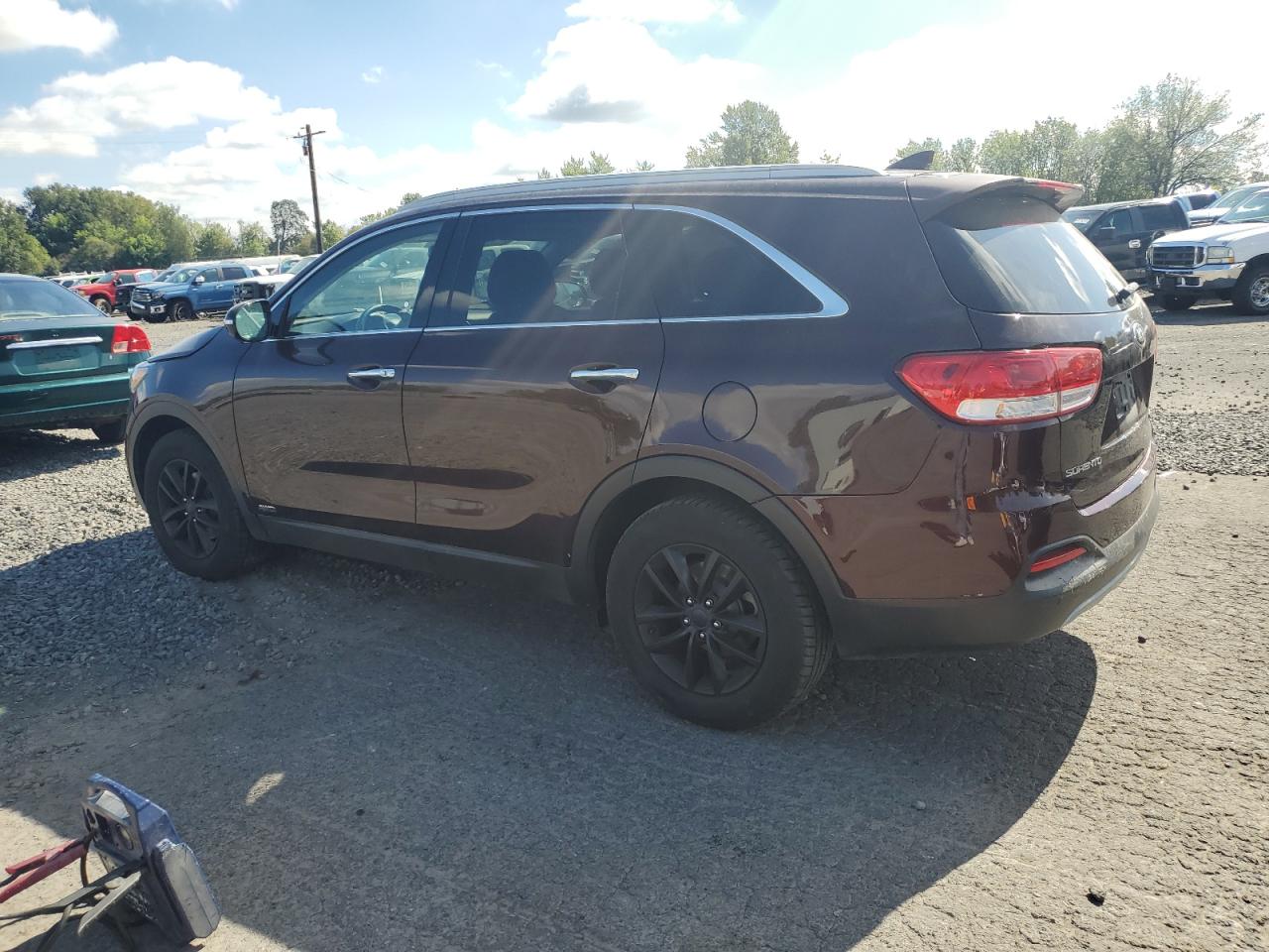 5XYPHDA14GG025705 2016 KIA SORENTO - Image 2