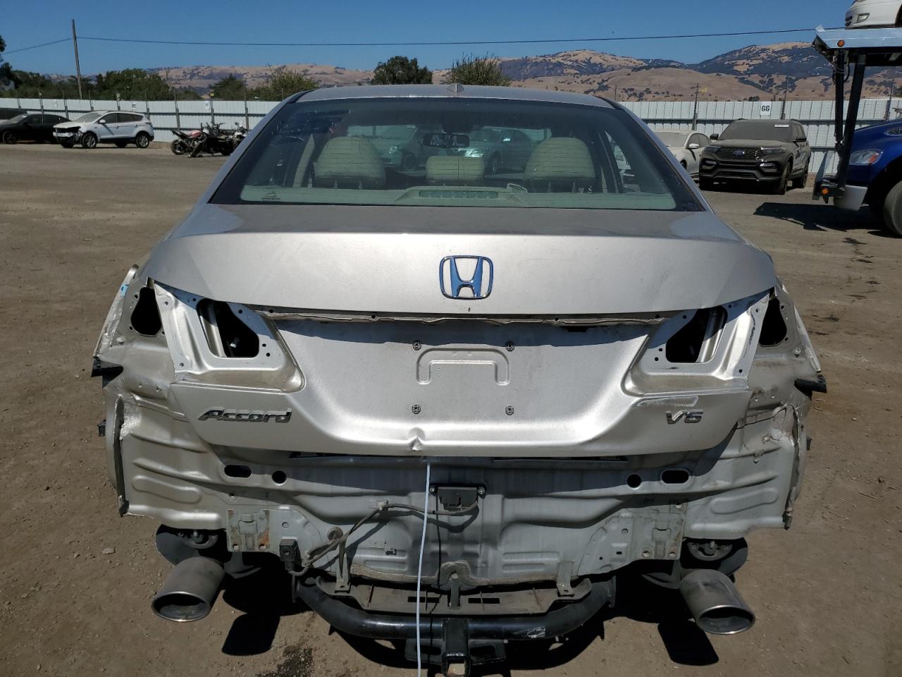 2013 Honda Accord Exl VIN: 1HGCR3F88DA011718 Lot: 70605464