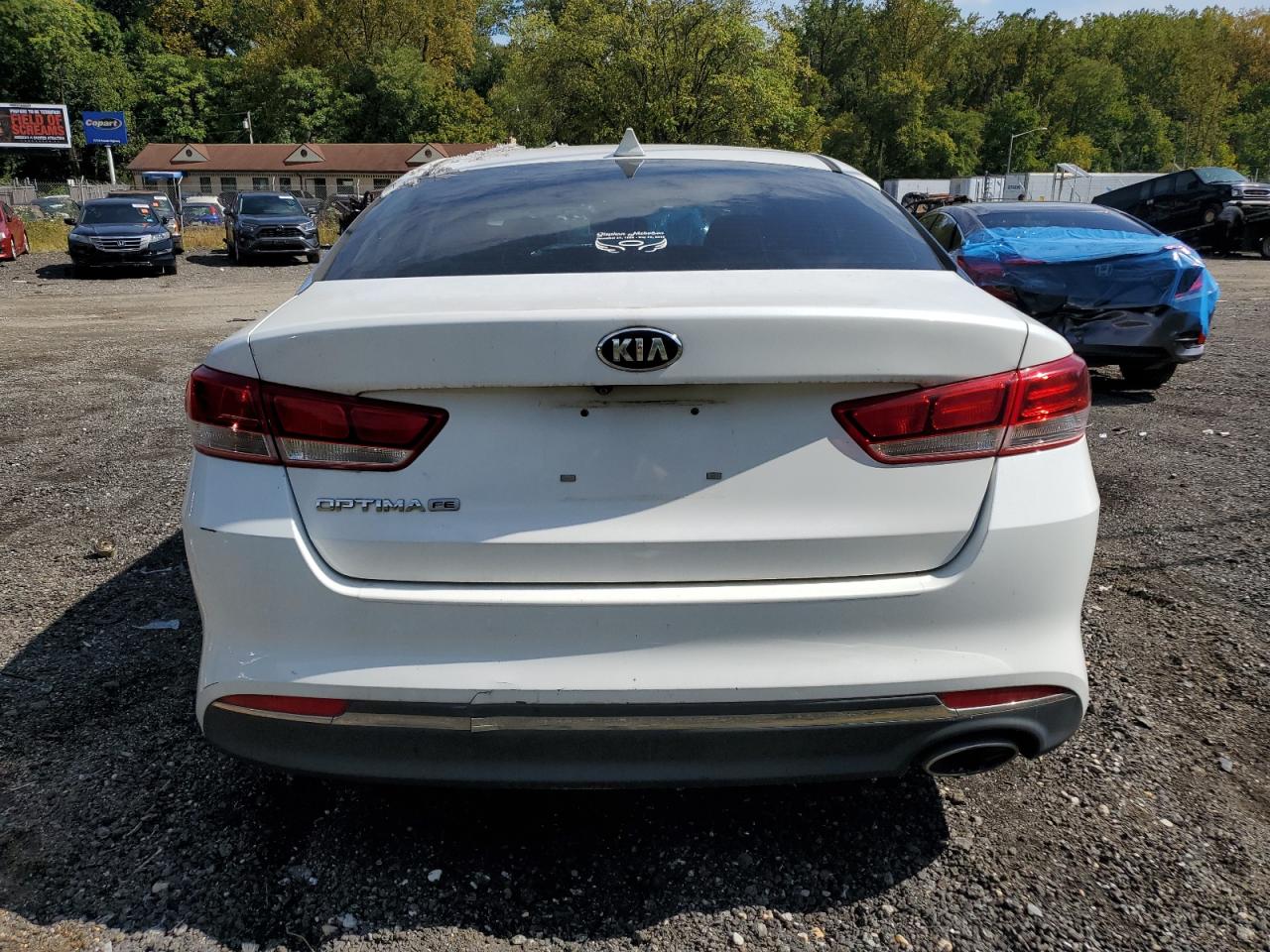 5XXGT4L3XJG182065 2018 Kia Optima Lx