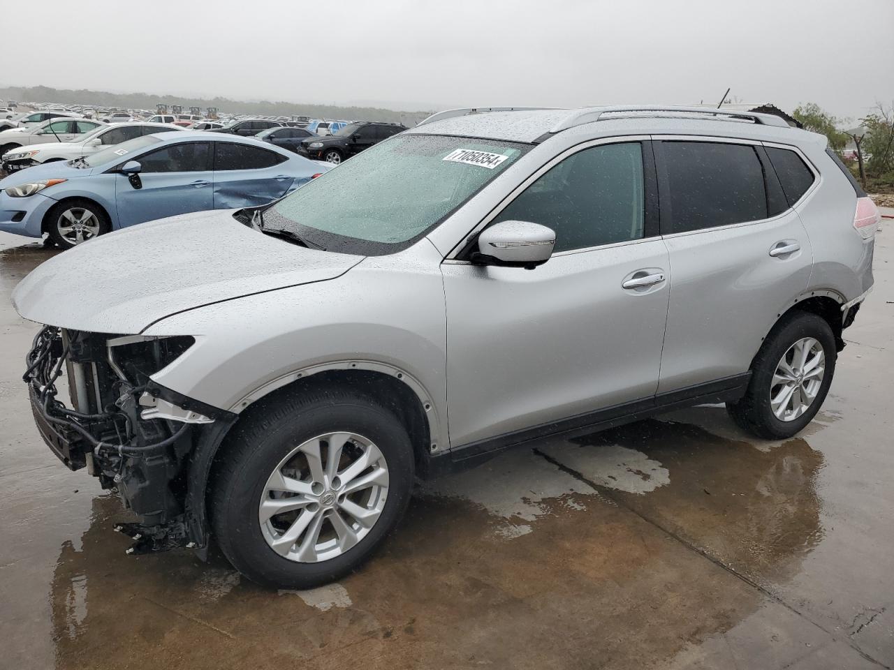 KNMAT2MV4FP585307 2015 NISSAN ROGUE - Image 1