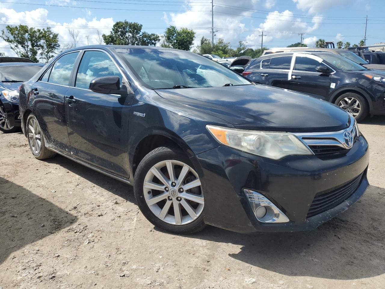2012 Toyota Camry - Image 4