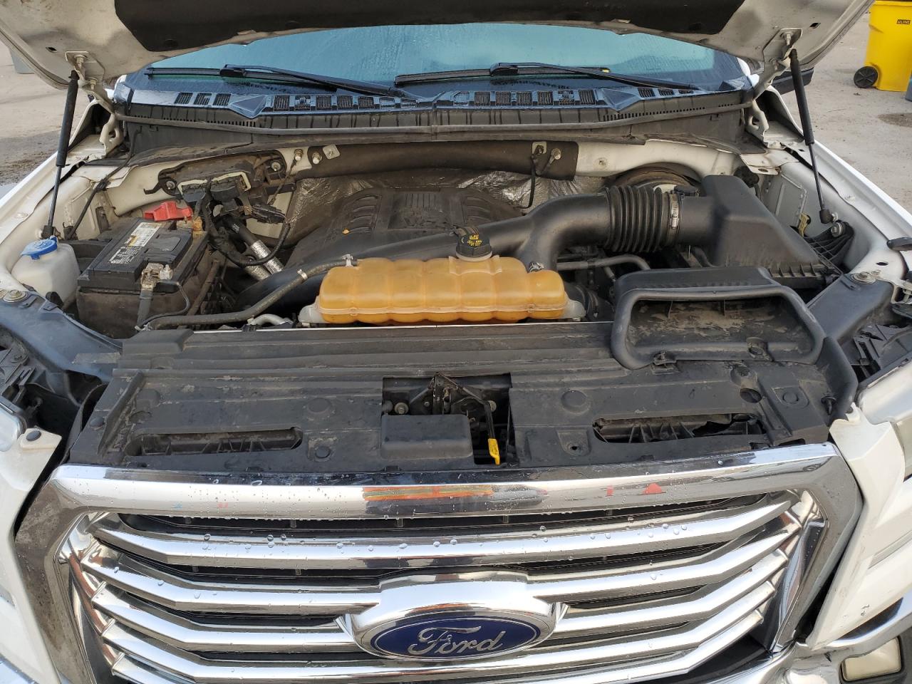 2015 Ford F-150 - Image 11
