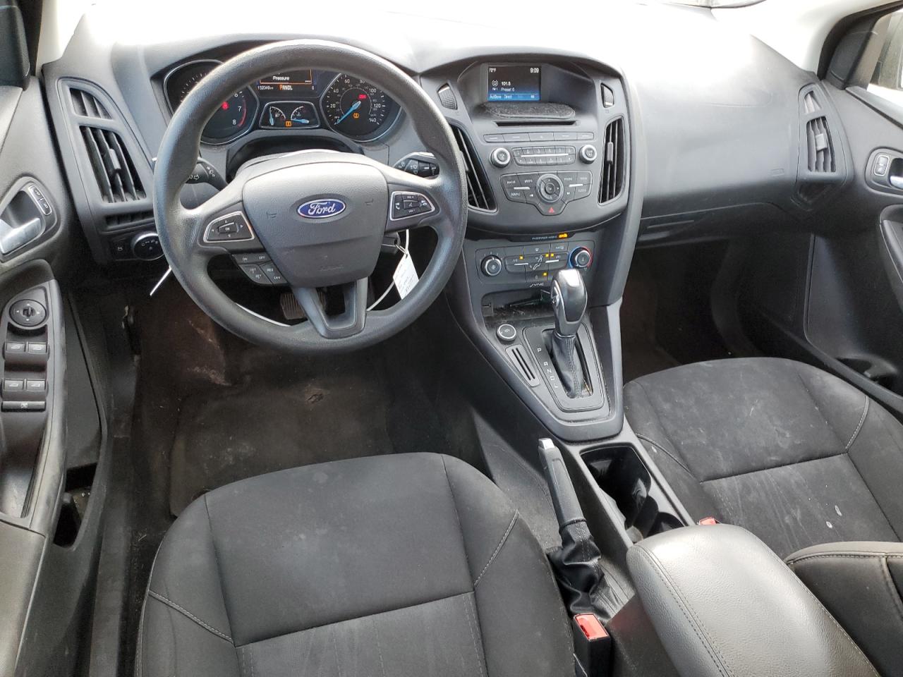 1FADP3F29GL361409 2016 Ford Focus Se