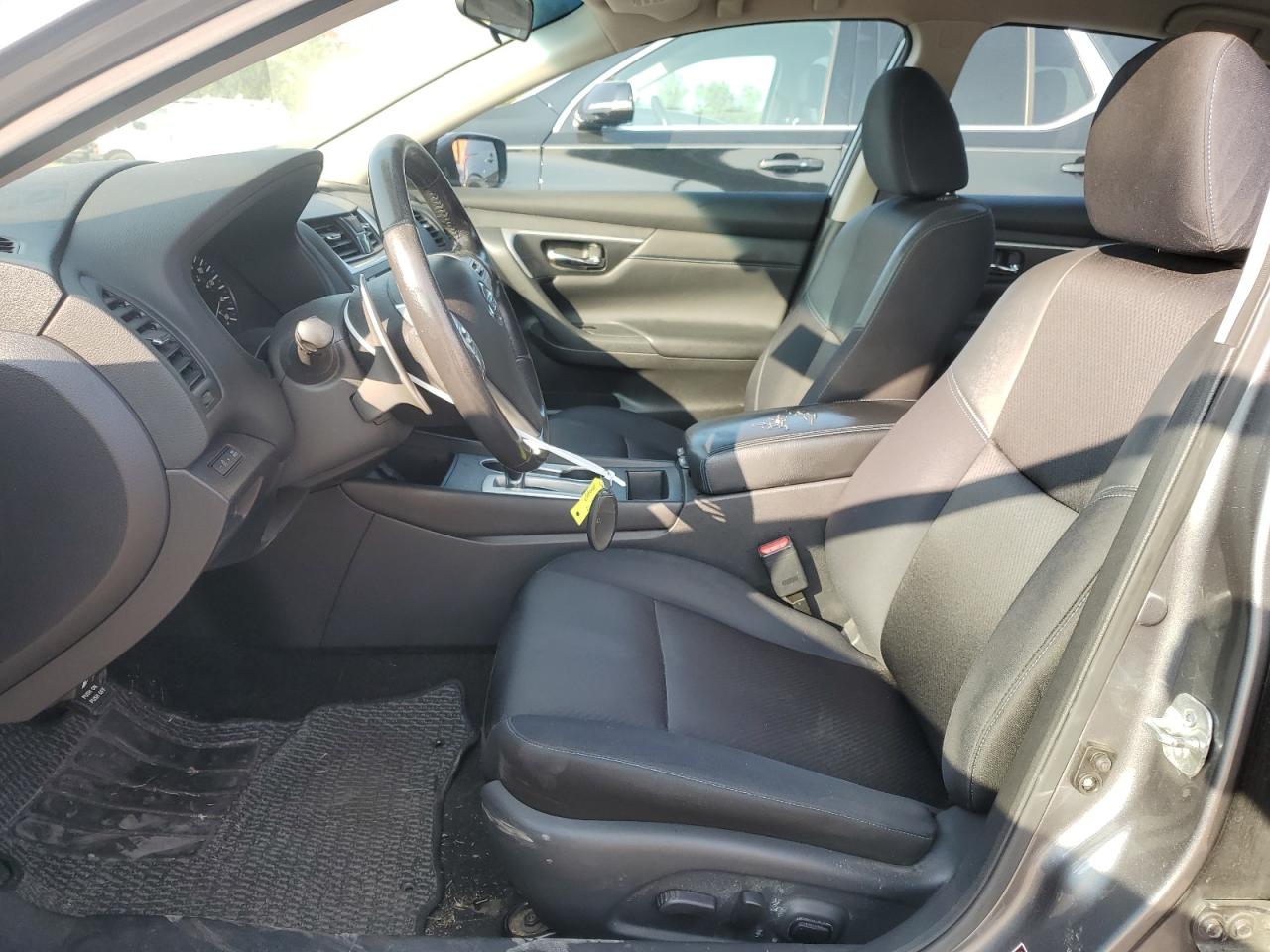 2017 Nissan Altima - Image 7