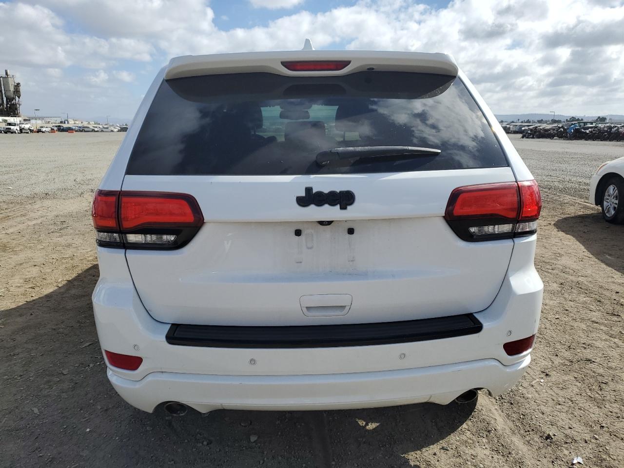 1C4RJEAGXFC879267 2015 Jeep Grand Cherokee Laredo