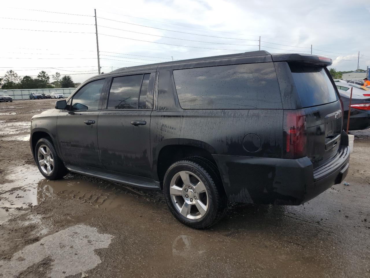 1GNSCHKC5HR122924 2017 CHEVROLET SUBURBAN - Image 2