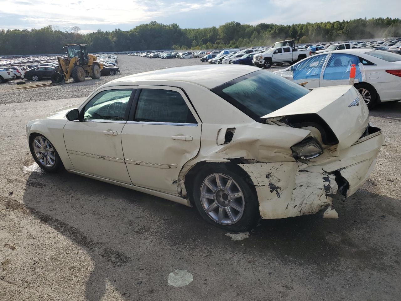 2007 Chrysler 300 - Image 2