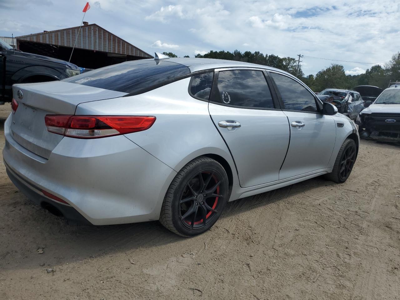 2016 Kia Optima - Image 3