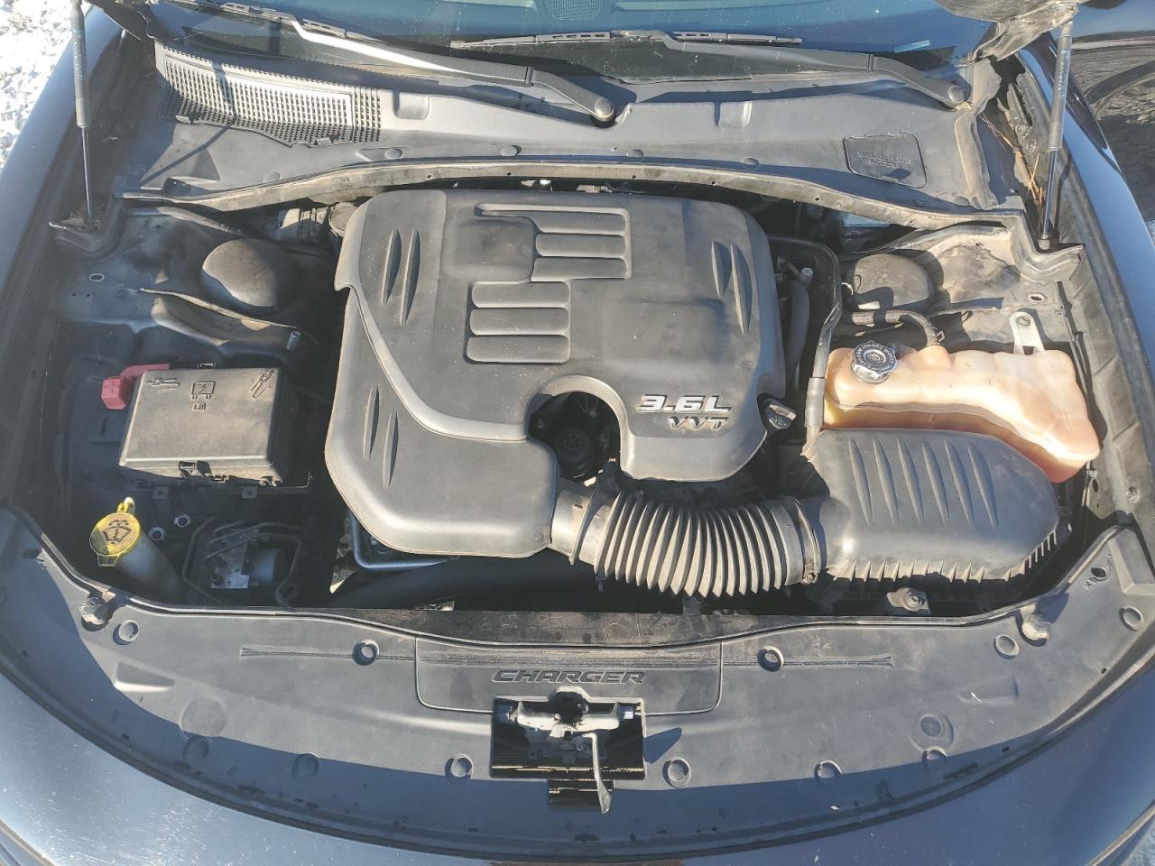 2018 Dodge Charger - Image 11