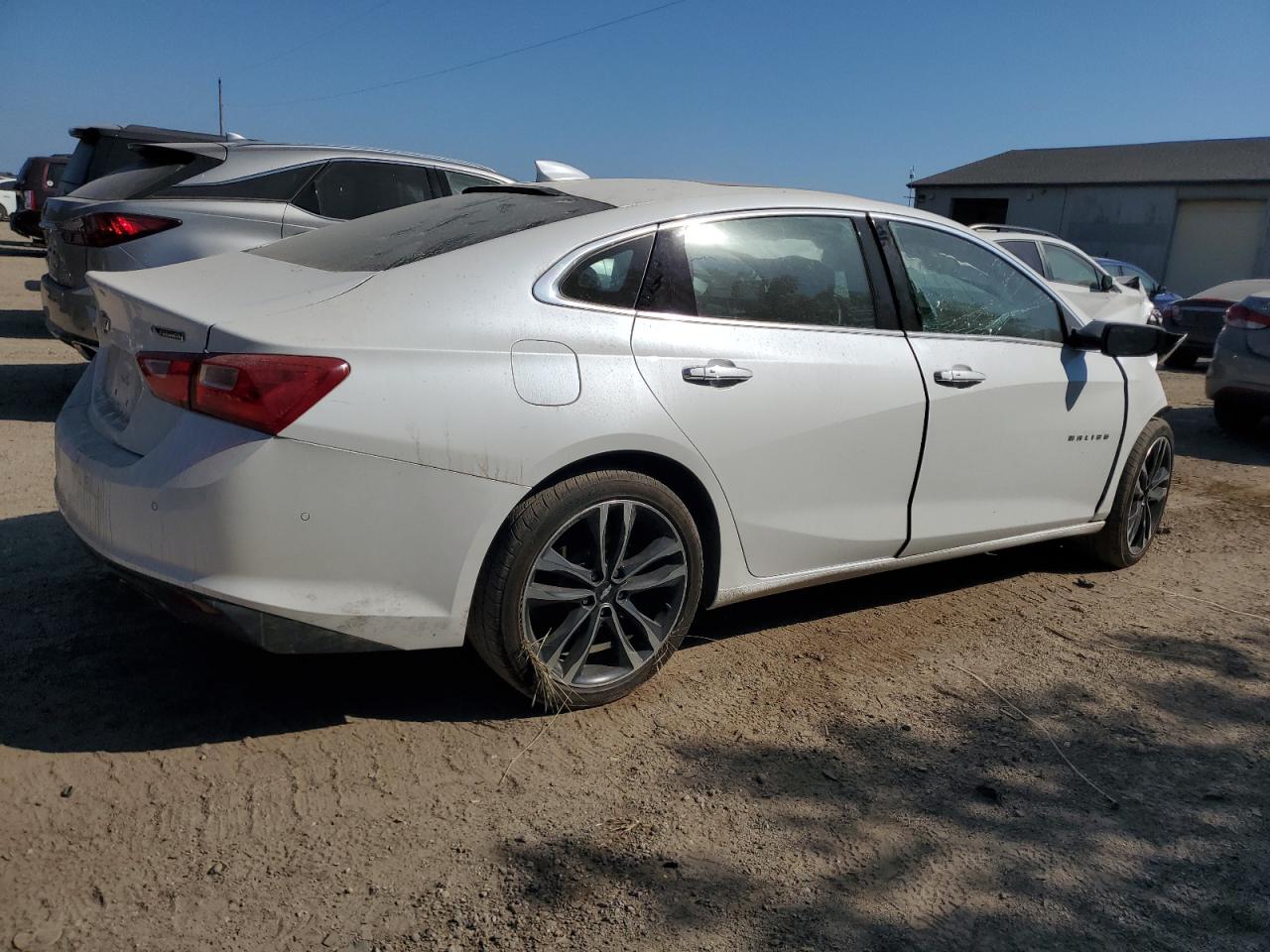 2016 Chevrolet Malibu - Image 3