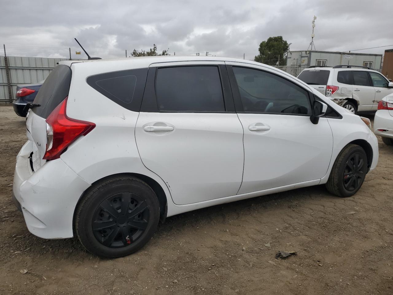 2017 Nissan Versa - Image 3