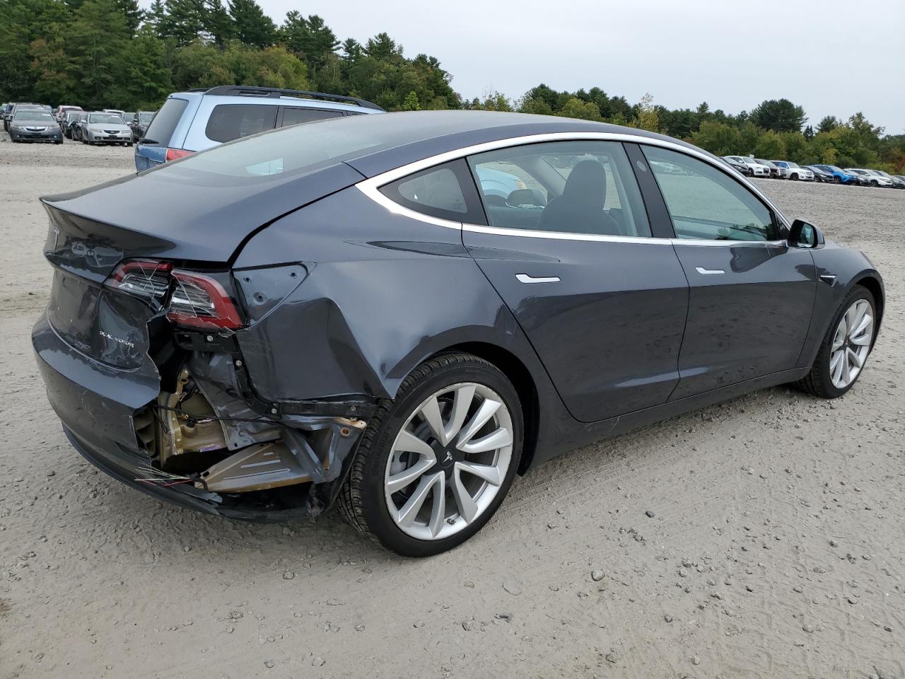 5YJ3E1EB3JF145521 2018 Tesla Model 3