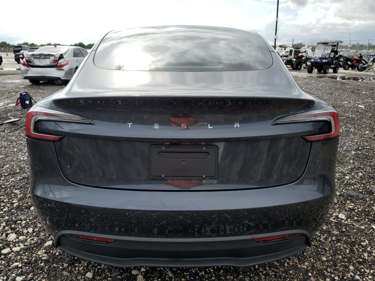 5YJ3E1EA1RF724493 2024 Tesla Model 3