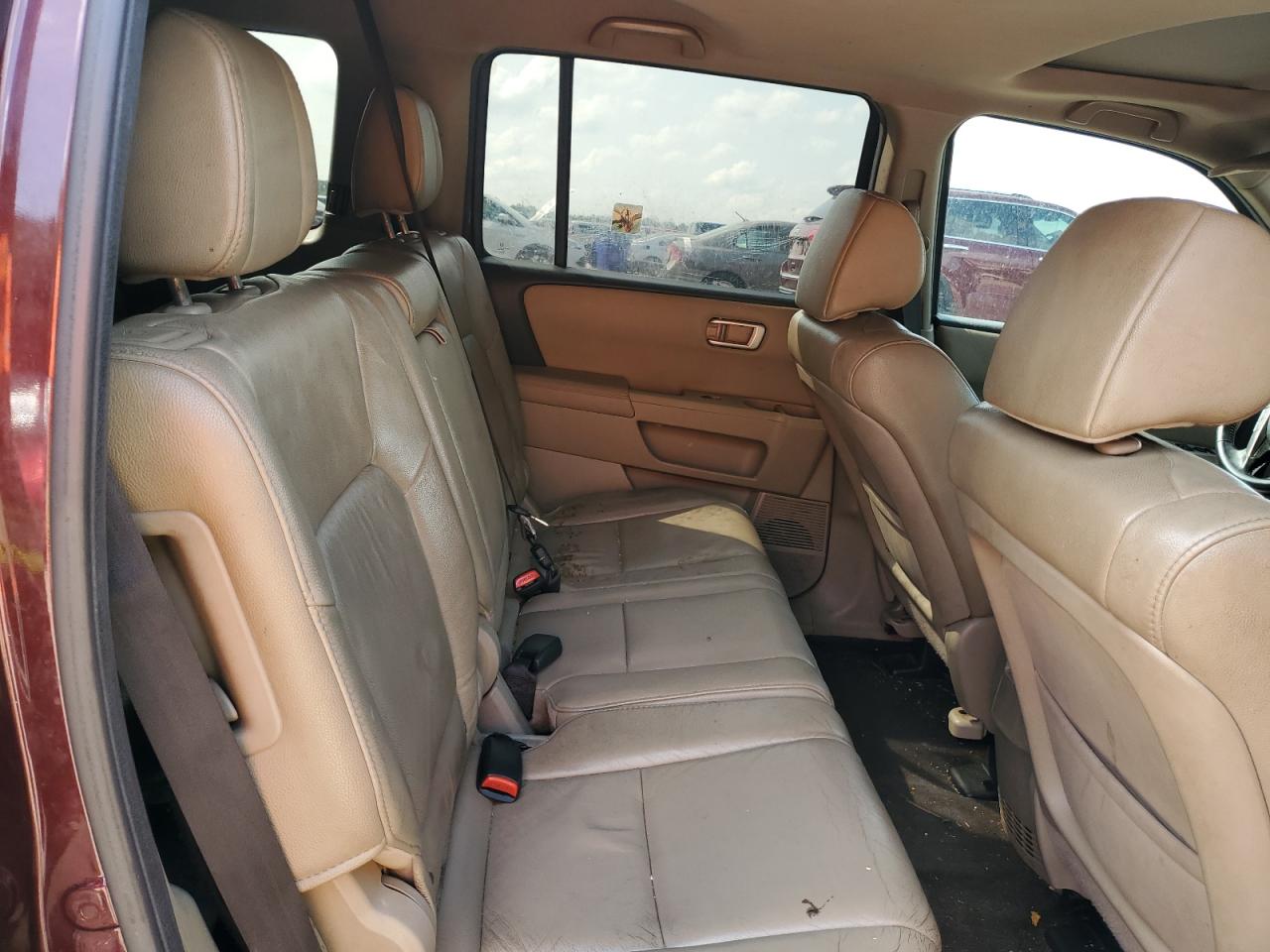 2012 Honda Pilot - Image 11