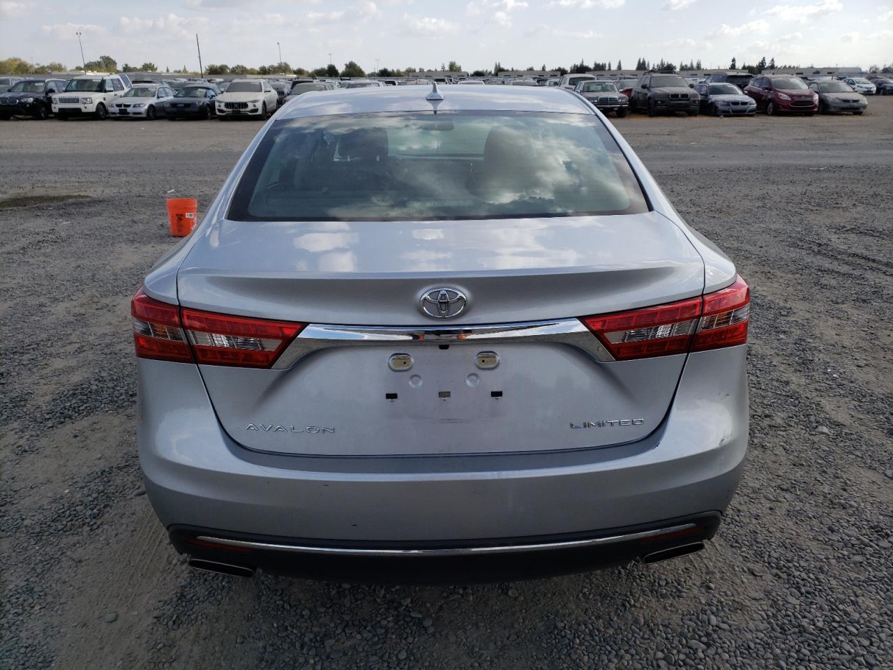 4T1BK1EB3JU273703 2018 Toyota Avalon Xle