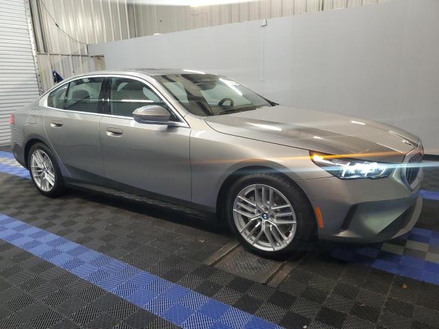  BMW 5 SERIES 2024 Gray