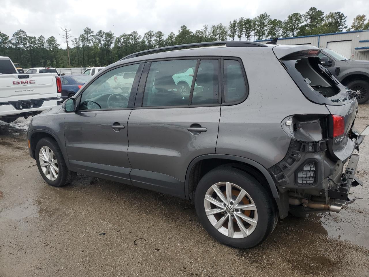 WVGAV7AX2FW571632 2015 VOLKSWAGEN TIGUAN - Image 2