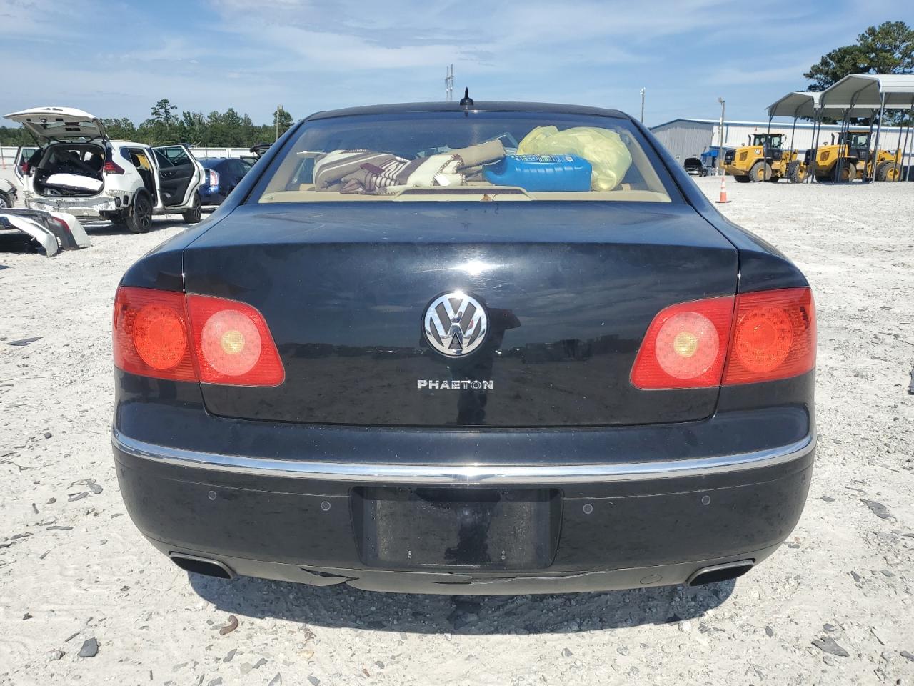 WVWAF93D258000581 2005 Volkswagen Phaeton 4.2