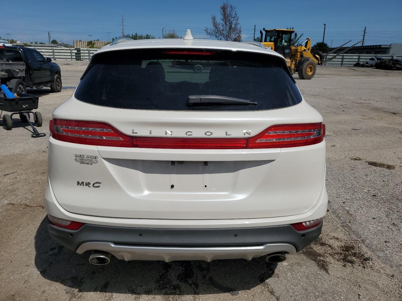 5LMCJ2C99HUL14436 2017 Lincoln Mkc Select