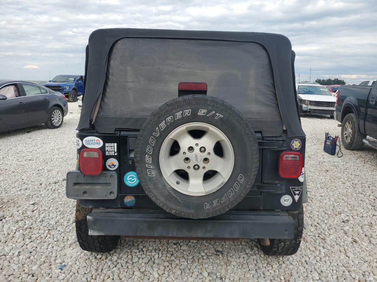 2000 Jeep Wrangler / Tj Sport VIN: 1J4FA49S7YP735624 Lot: 70884364