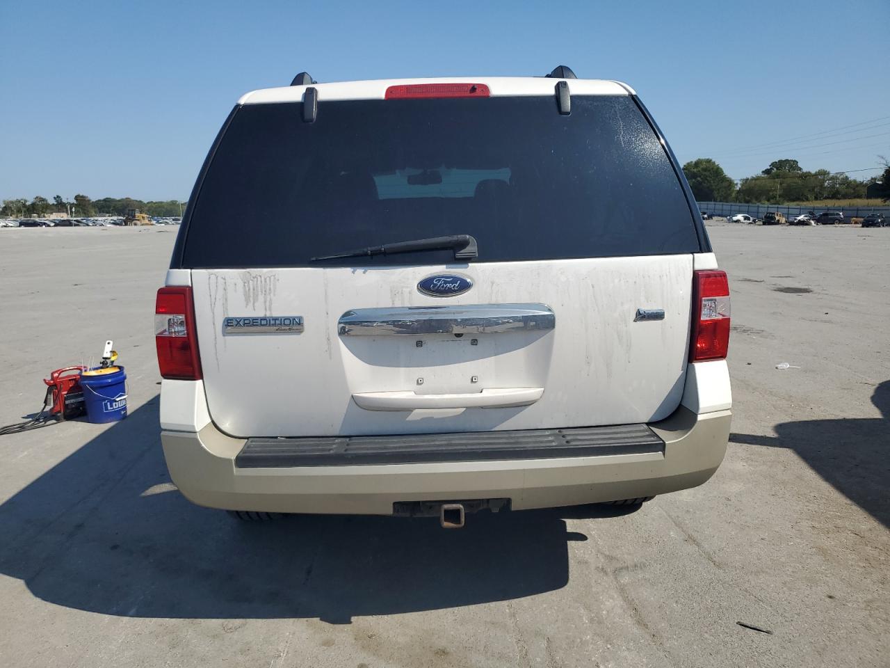 2010 Ford Expedition Eddie Bauer VIN: 1FMJU1H55AEA34529 Lot: 76668254