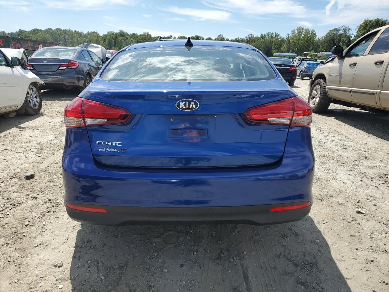 2018 Kia Forte Lx VIN: 3KPFK4A77JE210059 Lot: 70321184