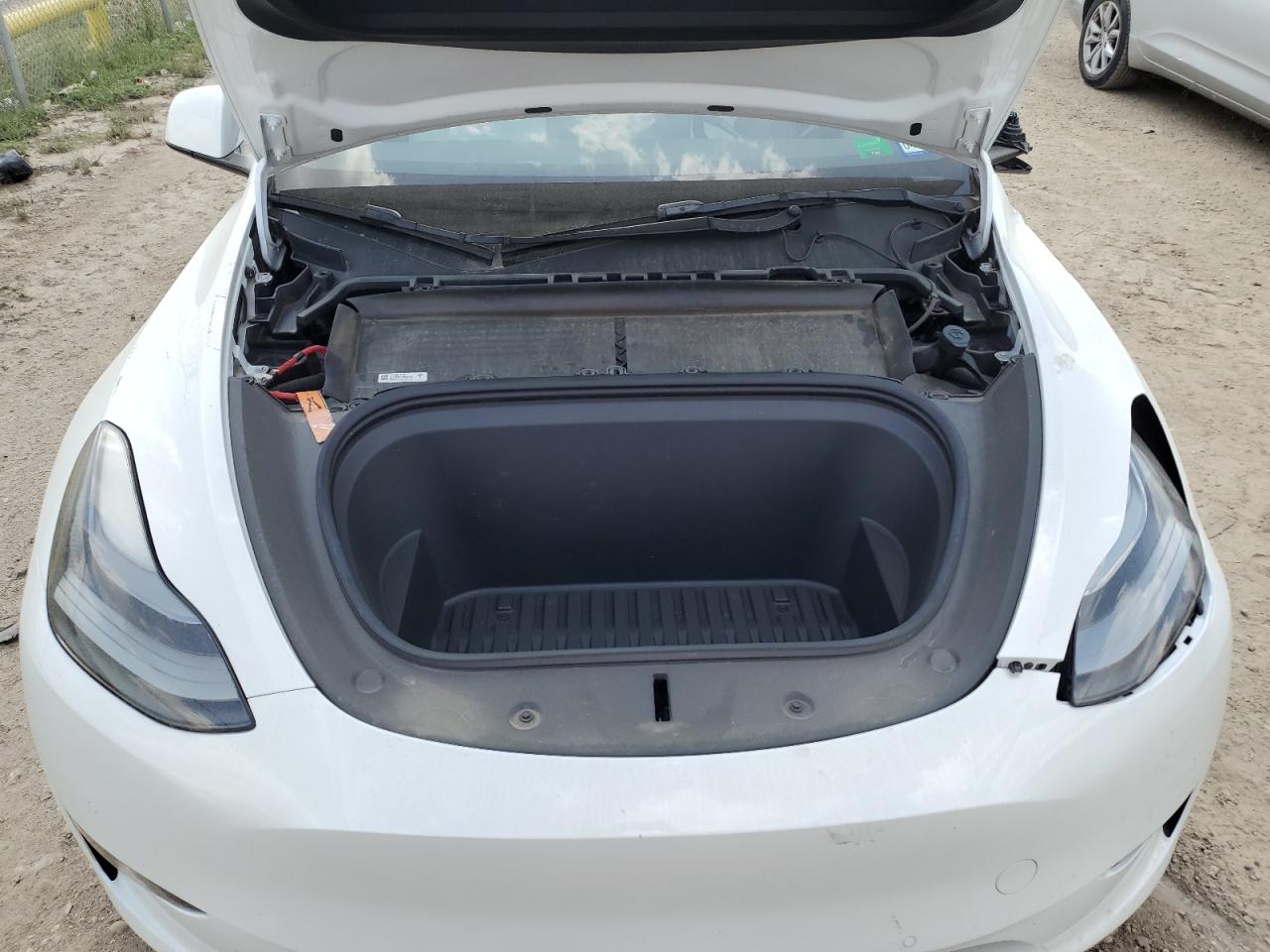 5YJYGDEF0MF239929 2021 Tesla Model Y