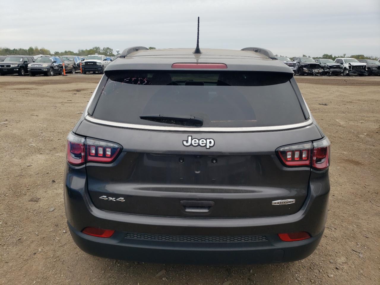 3C4NJDBB5NT120623 2022 Jeep Compass Latitude