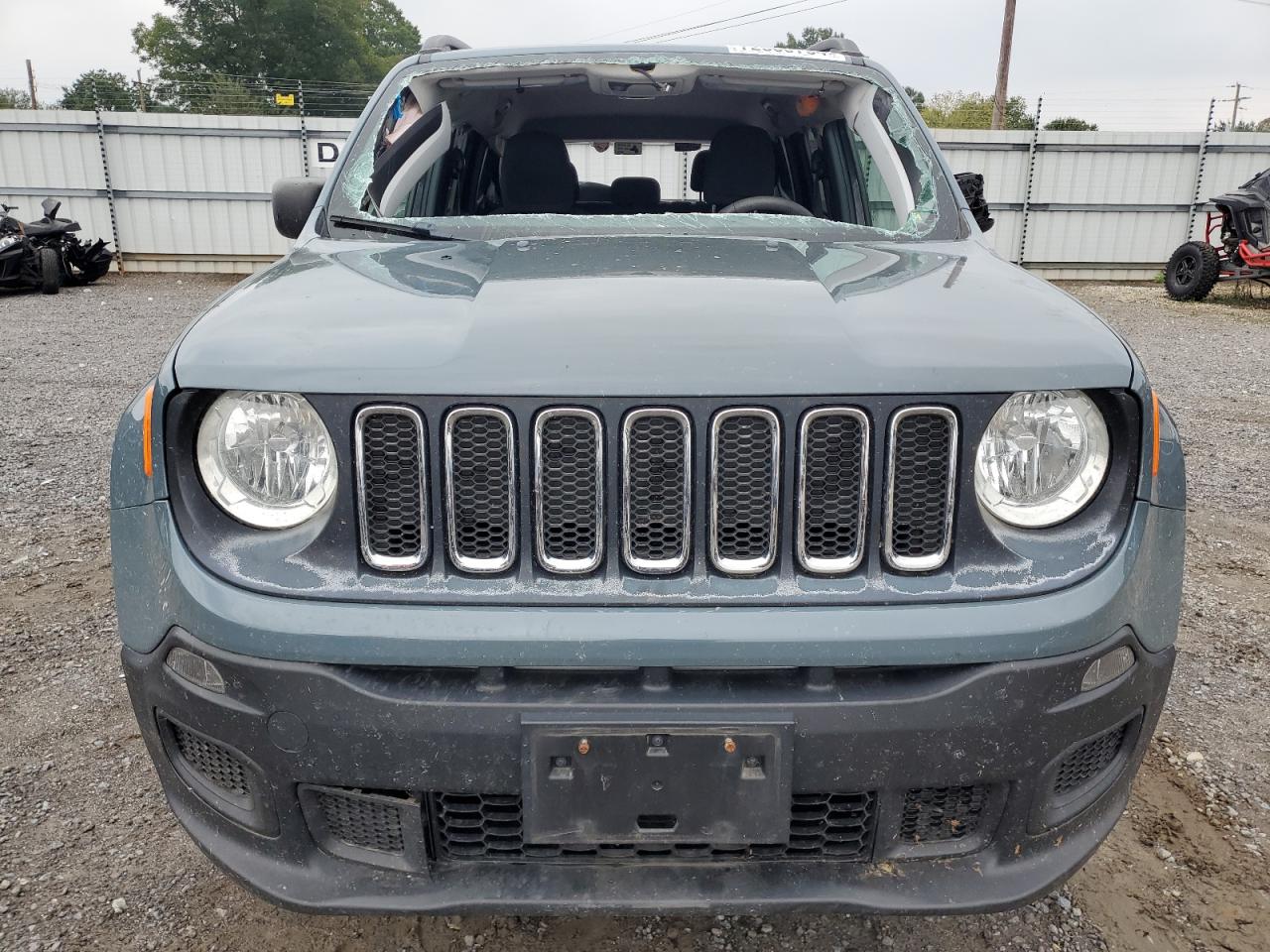 VIN ZACCJBABXJPG97338 2018 JEEP RENEGADE no.5