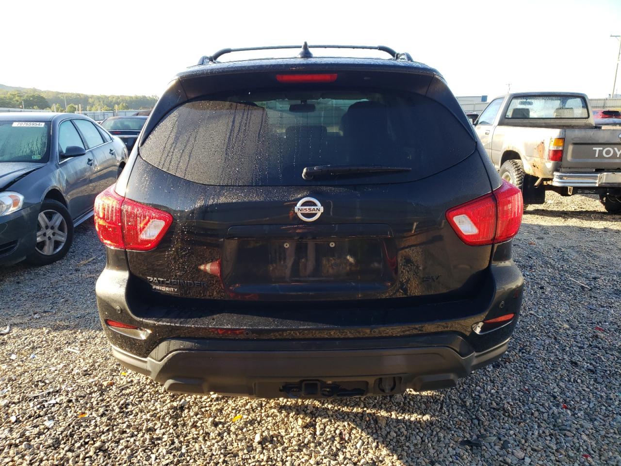 5N1DR2MN2KC645528 2019 Nissan Pathfinder S