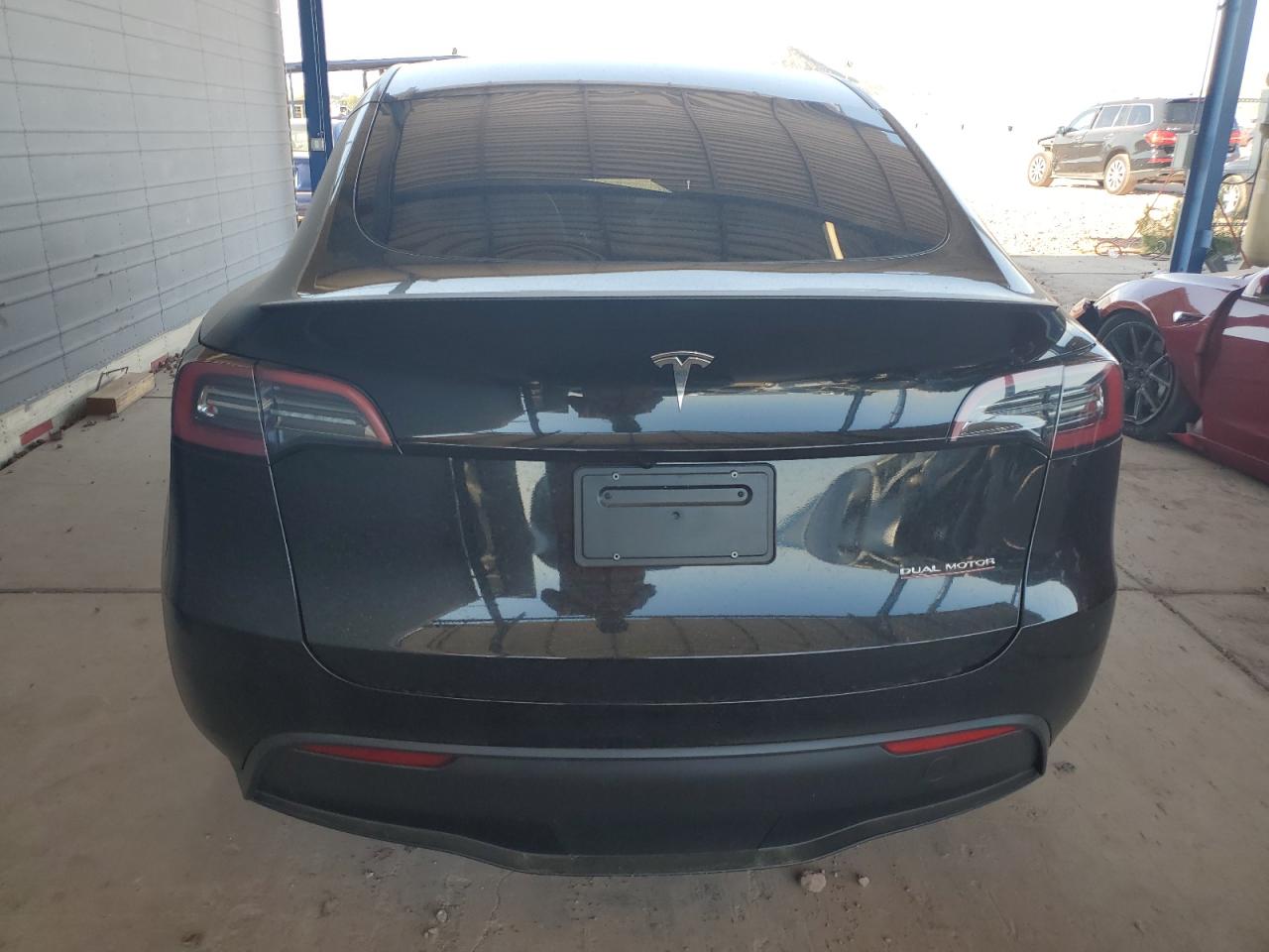 7SAYGDEF4PF906640 2023 Tesla Model Y