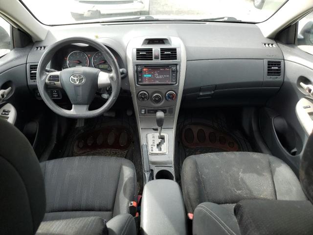 Седани TOYOTA COROLLA 2013 Білий