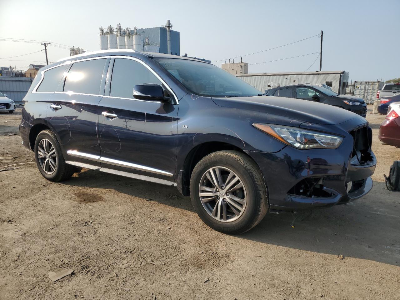 2017 Infiniti QX60 - Image 4
